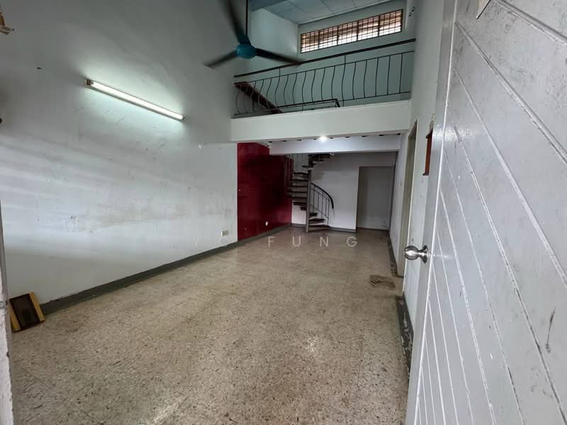 1.5-storey Terraced House for Rent in Taman Molek (Johor Bahru) - YC Fung - Interior - PropertyGuru.com.my