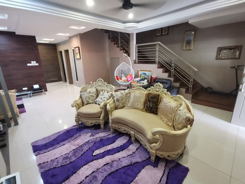 Rumah Berkembar untuk Dijual di Taman Vista Kirana (Bukit Katil) - Tim Piong - Living Room - PropertyGuru.com.my