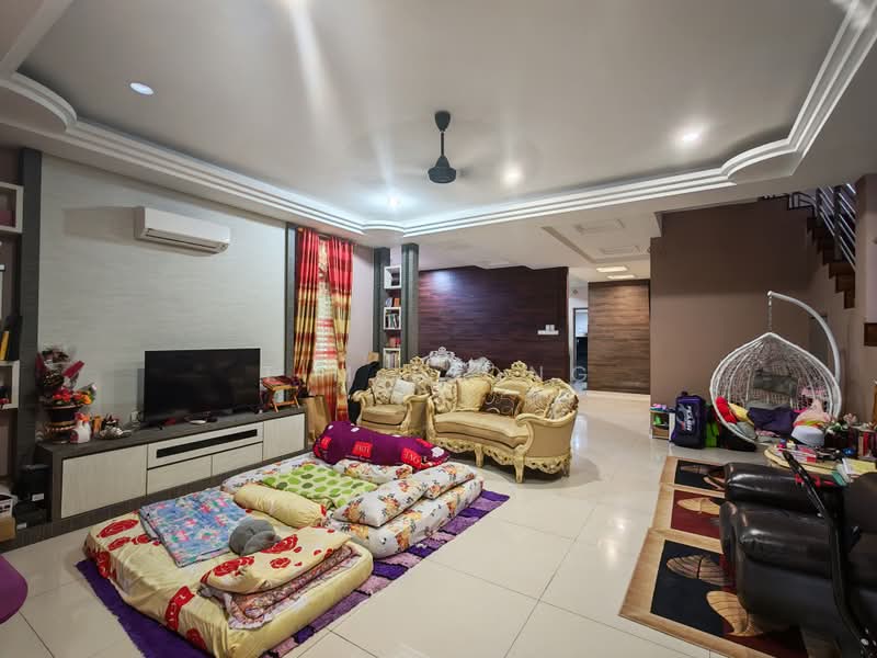 Rumah Berkembar untuk Dijual di Taman Vista Kirana (Bukit Katil) - Tim Piong - Living Room - PropertyGuru.com.my