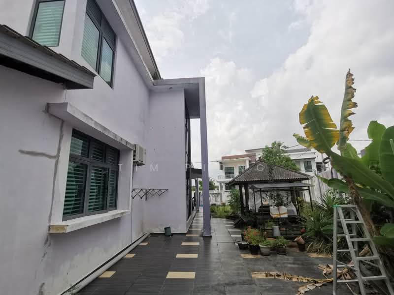 Rumah Berkembar untuk Dijual di Taman Vista Kirana (Bukit Katil) - Tim Piong - Exterior - PropertyGuru.com.my
