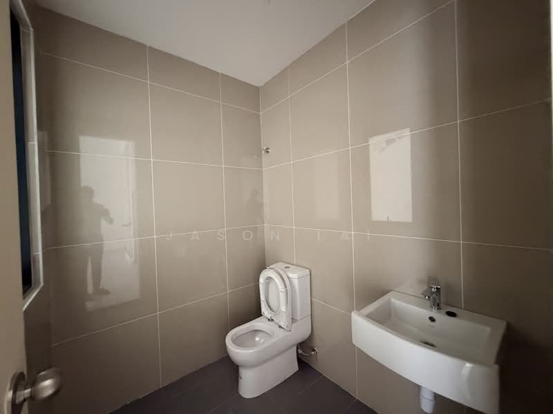 3.5-storey Terraced House for Sale in Damansara Perdana (Selangor) - Jason Lai - Bathroom - PropertyGuru.com.my