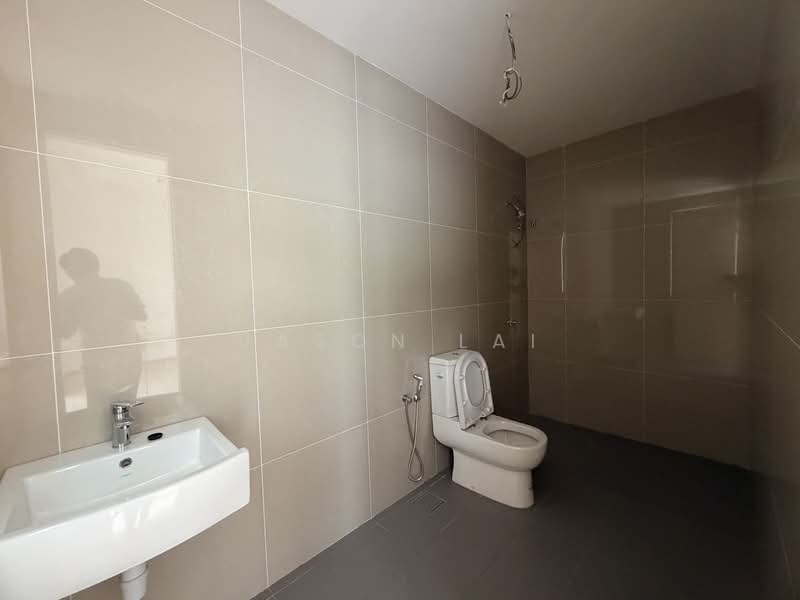 3.5-storey Terraced House for Sale in Damansara Perdana (Selangor) - Jason Lai - Bathroom - PropertyGuru.com.my