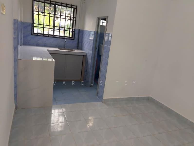 Rumah Flat untuk Dijual di Taman Cendana - Marcus Tey - Kitchen - PropertyGuru.com.my