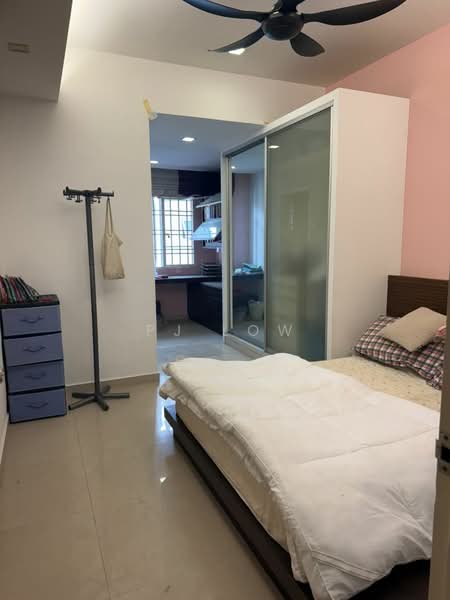 Rumah Teres 2 Tingkat untuk Dijual di Taman Desa Aman (Cheras) - PJ Low - Bedroom - PropertyGuru.com.my