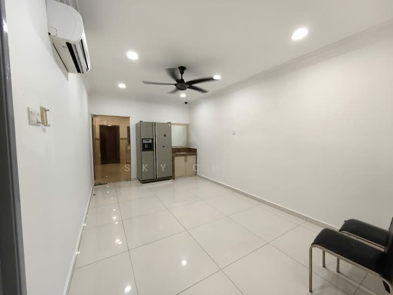 Rumah Berkembar untuk Dijual di Taman Equine (Seri Kembangan) - Sky Chan - PropertyGuru.com.my