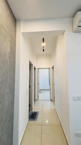 Condominium for Rent at Eco Bloom - Elson Dee - Corridor - PropertyGuru.com.my