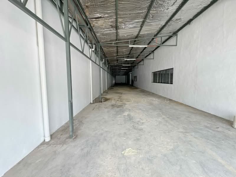 Semi-D Factory for Rent in Taman Perindustrian Cemerlang (Ulu Tiram) - Daniel Yong - Interior - PropertyGuru.com.my