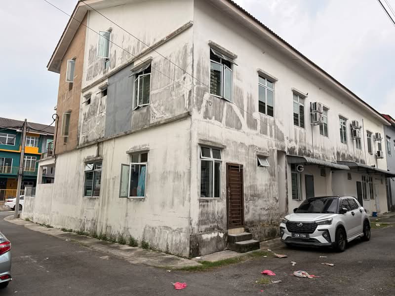 2.5-storey Terraced House for Sale in Taman Scientex Senai (Senai) - Fu Heng Chong - Exterior - PropertyGuru.com.my