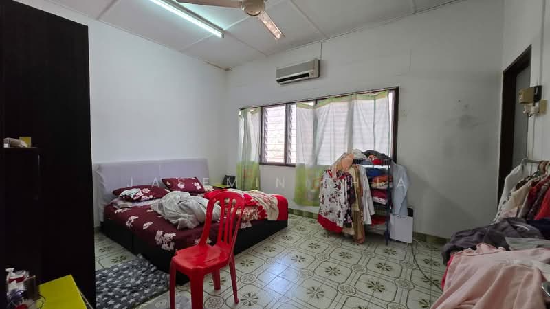 2-storey Terraced House for Sale in Taman Petaling (Kepong) - Jasemin Chia - Bedroom - PropertyGuru.com.my