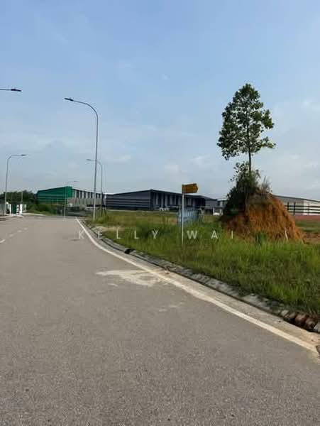 Agricultural Land for Sale in Taman Desa Cemerlang (Ulu Tiram) - Kelly Wai - Exterior - PropertyGuru.com.my