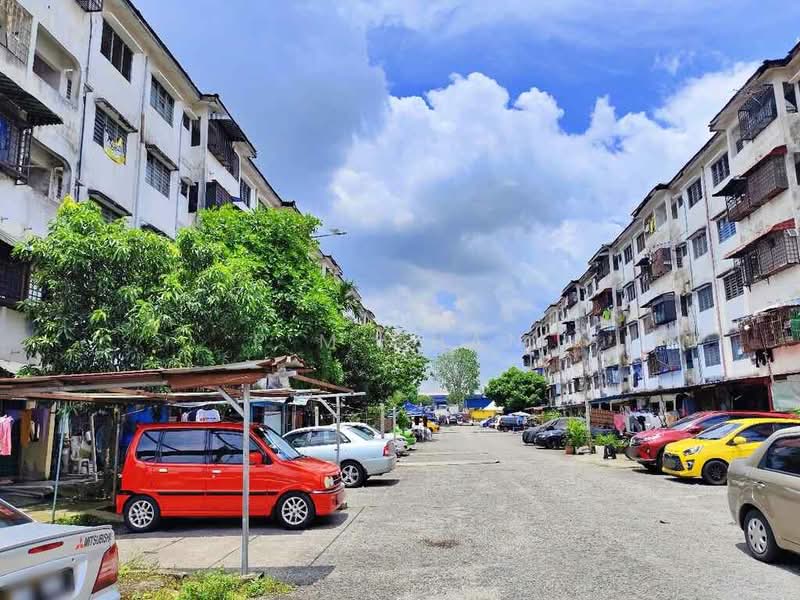 Flat for Sale at Bandar Teknologi Kajang Flat - P M Chan - Exterior - PropertyGuru.com.my