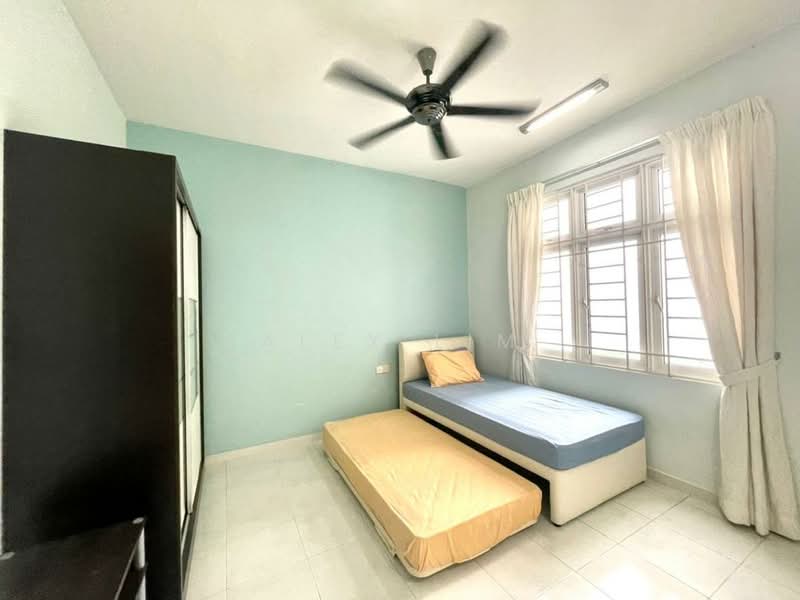 Kondominium untuk Disewa di Bayswater Resort Condominium - Alex Lim - Bedroom - PropertyGuru.com.my