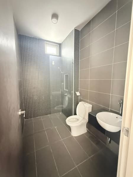 Rumah Berkembar untuk Dijual di Taman Ekoflora (Johor Bahru) - See Yin . - Bathroom - PropertyGuru.com.my