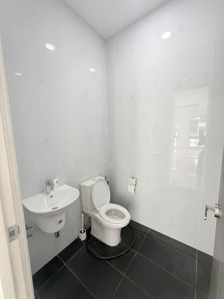 Rumah Berkembar untuk Dijual di Taman Ekoflora (Johor Bahru) - See Yin . - Bathroom - PropertyGuru.com.my