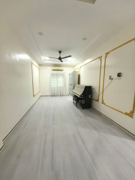 Rumah Banglo untuk Dijual di Ipoh (Perak) - Derrick Chung - Living Room - PropertyGuru.com.my