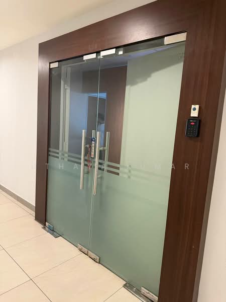 Office for Sale in Klang (Selangor) - Uthaya Kumar - Entrance - PropertyGuru.com.my