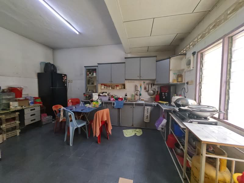 Rumah Teres 2 Tingkat untuk Dijual di Taman Universiti Indah (Seri Kembangan) - David Ting - Kitchen - PropertyGuru.com.my