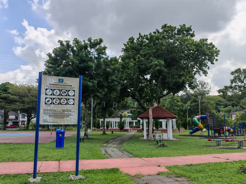 Rumah Teres 2 Tingkat untuk Dijual di Taman Universiti Indah (Seri Kembangan) - David Ting - Exterior - PropertyGuru.com.my