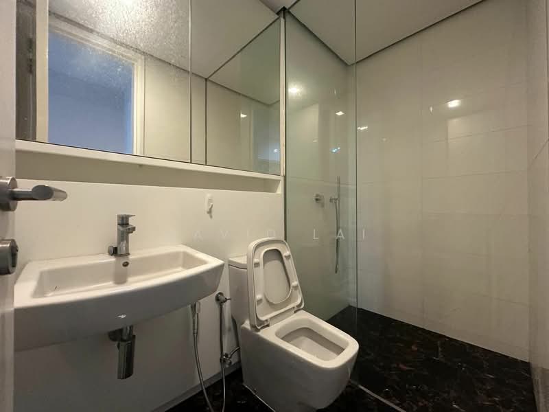 Servis Apartment untuk Dijual di Arcoris Residences - David Lai - Bathroom - PropertyGuru.com.my