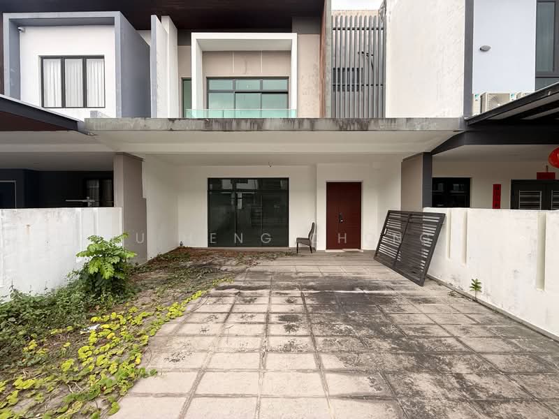 2-storey Terraced House for Sale in Taman Sutera Utama (Skudai) - Fu Heng Chong - Exterior - PropertyGuru.com.my