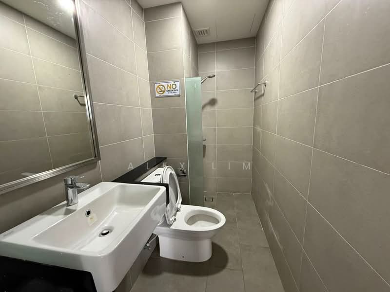 Servis Apartment untuk Disewa di Tropicana 218 Macalister - Alex Lim - Bathroom - PropertyGuru.com.my