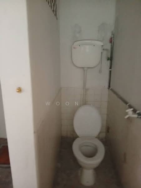 Kedai untuk Disewa di Melaka City (Melaka) - Woon . - Bathroom - PropertyGuru.com.my