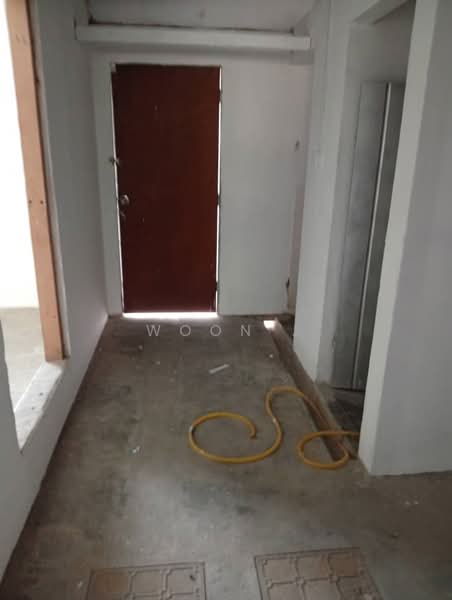 Kedai untuk Disewa di Melaka City (Melaka) - Woon . - Entrance - PropertyGuru.com.my
