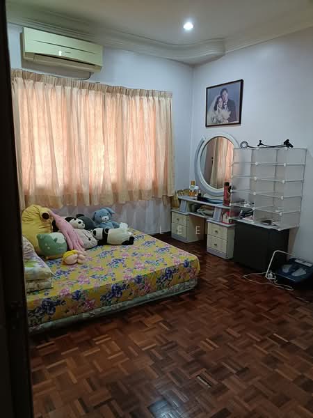 Semi-Detached House for Sale in Taman Bukit Indah (Jalan Klang Lama (Old Klang Road)) - CK Lee - Bedroom - PropertyGuru.com.my