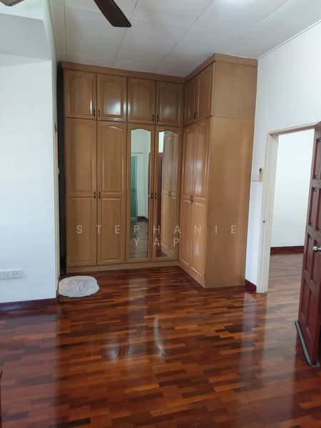Rumah Teres untuk Disewa di Bandar Botanic (Klang) - Stephanie Yap - Bedroom - PropertyGuru.com.my