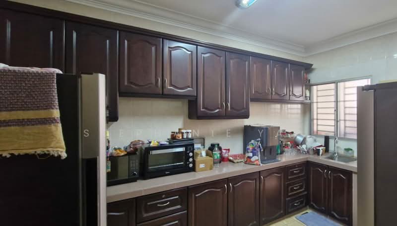 Rumah Teres untuk Disewa di Bandar Botanic (Klang) - Stephanie Yap - Kitchen - PropertyGuru.com.my
