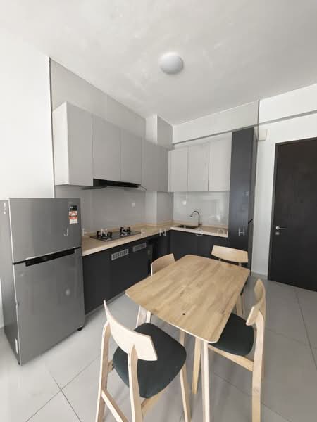 Condominium for Rent at Amberside @ Country Garden Danga Bay - Jensen Goh - Kitchen - PropertyGuru.com.my