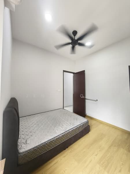 Condominium for Rent at Amberside @ Country Garden Danga Bay - Jensen Goh - Bedroom - PropertyGuru.com.my