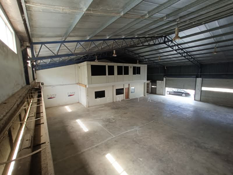 Warehouse for Rent in Rawang (Selangor) - Darren Tan - Interior - PropertyGuru.com.my