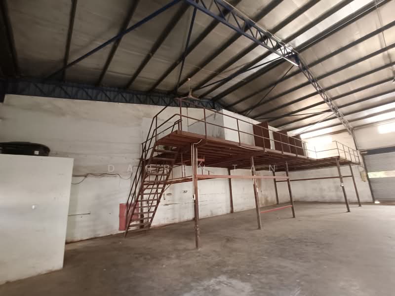 Warehouse for Rent in Rawang (Selangor) - Darren Tan - Interior - PropertyGuru.com.my