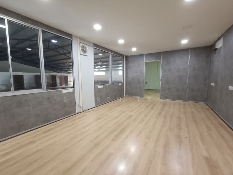 Warehouse for Rent in Rawang (Selangor) - Darren Tan - Interior - PropertyGuru.com.my