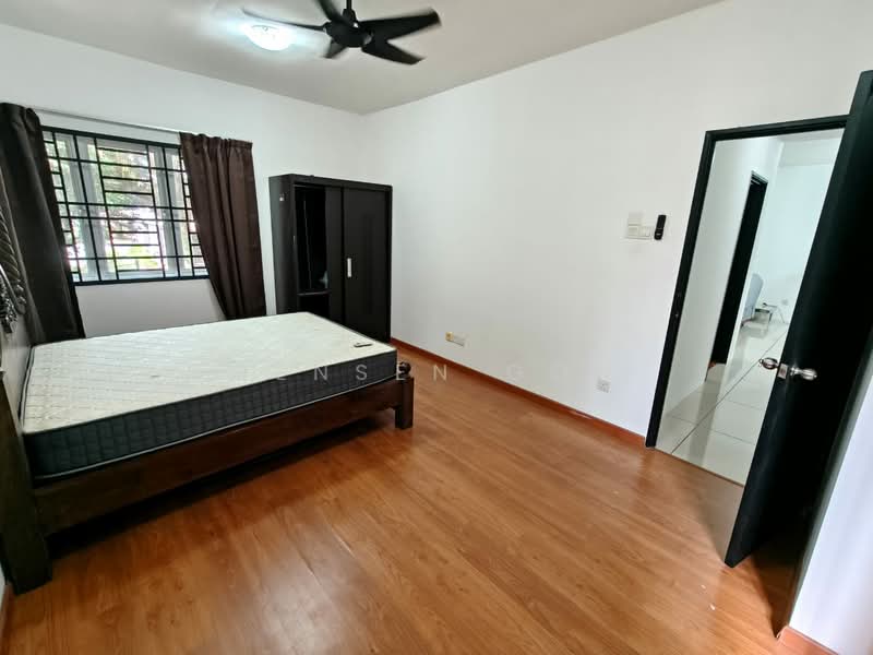 Pangsapuri untuk Dijual di Larkin Residence (Phase Three) - Jensen Goh - Bedroom - PropertyGuru.com.my