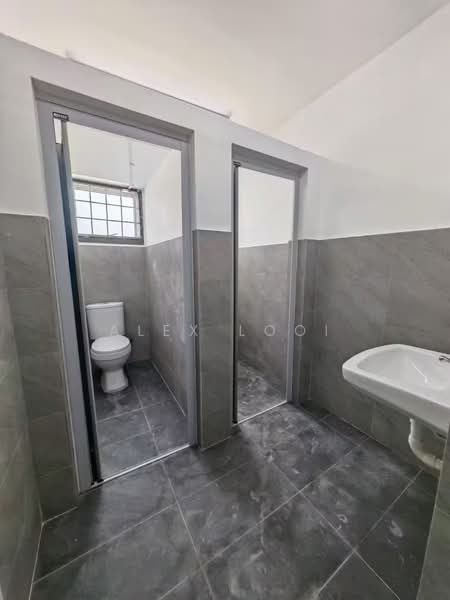 Kilang untuk Disewa di Taman Desa Cemerlang (Ulu Tiram) - Alex Looi - PropertyGuru.com.my