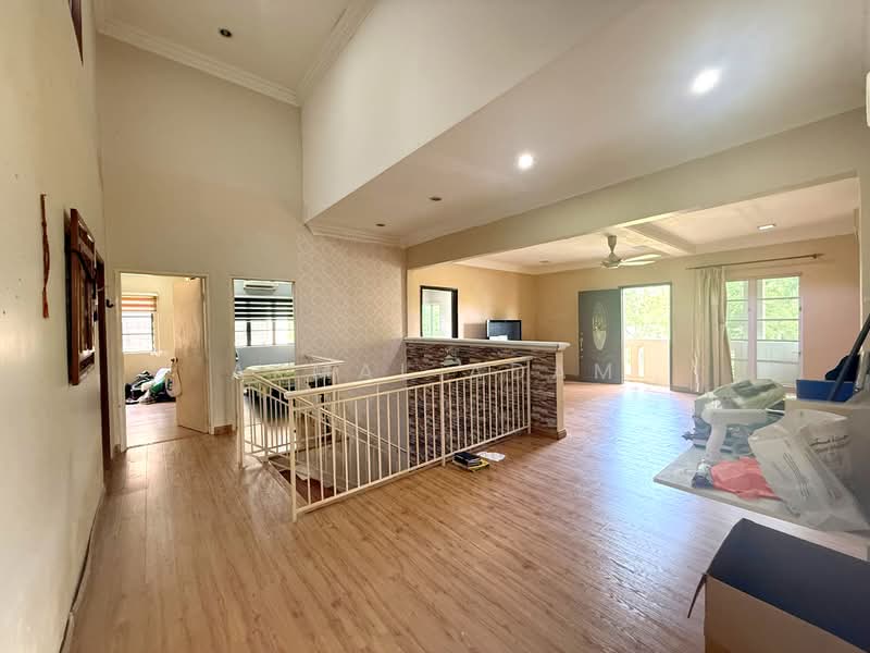 Rumah Teres 2 Tingkat untuk Dijual di Bandar Nusaputra (Puchong) - Akmal Adam - Living Room - PropertyGuru.com.my