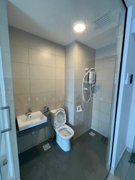 Servis Apartment untuk Disewa di Astrum Ampang - Kelvin Soh - Bathroom - PropertyGuru.com.my
