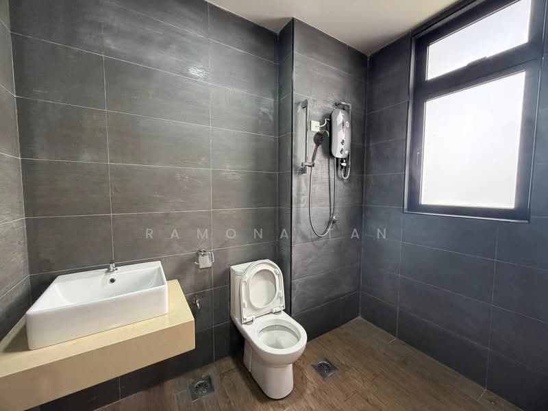Condominium for Sale at The Quartz Residence - Ramona Tan - Bathroom - PropertyGuru.com.my