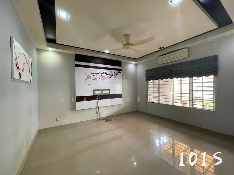 Rumah Teres 2 Tingkat untuk Dijual di Kota Kemuning (Shah Alam) - Shawn Seow - Living Room - PropertyGuru.com.my