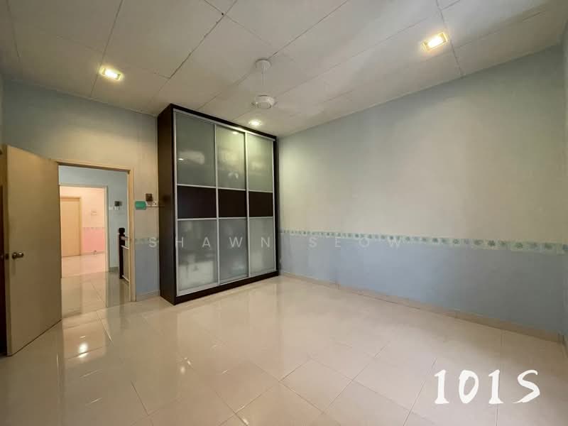 Rumah Teres 2 Tingkat untuk Dijual di Kota Kemuning (Shah Alam) - Shawn Seow - Bedroom - PropertyGuru.com.my