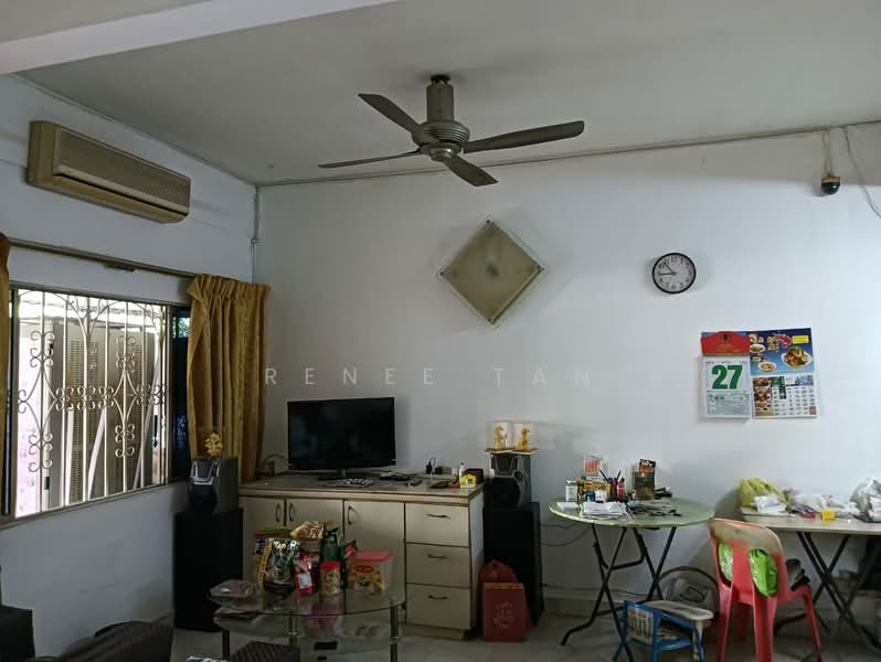 Rumah Teres untuk Dijual di Taman Golden (Kuala Lumpur) - Renee Tan - Living Room - PropertyGuru.com.my