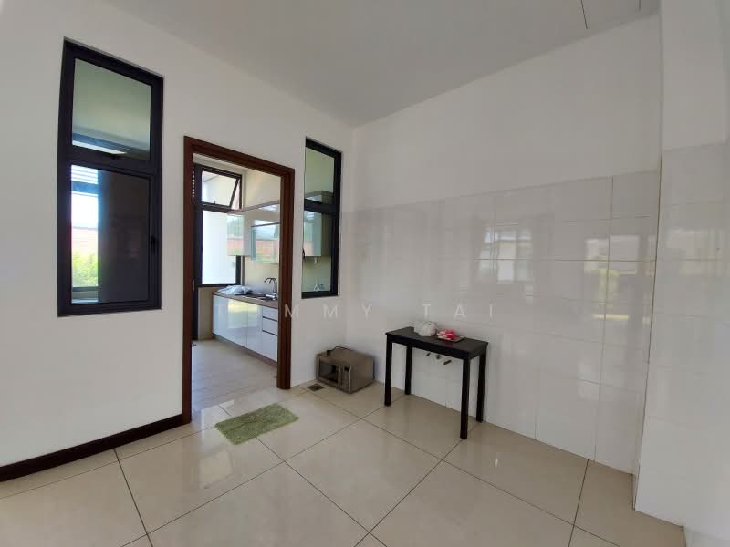 Rumah Berkembar untuk Dijual di Bandar Baru Permas Jaya (Permas Jaya) - Tommy Tai - Kitchen - PropertyGuru.com.my