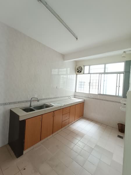 Pangsapuri untuk Dijual di Pangsapuri Sri Alpinia - Irene Looi - Kitchen - PropertyGuru.com.my