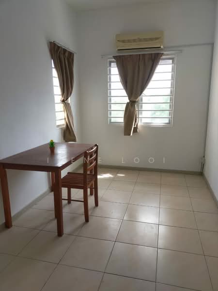 Pangsapuri untuk Dijual di Baiduri Court Apartment - Irene Looi - Dining Room - PropertyGuru.com.my