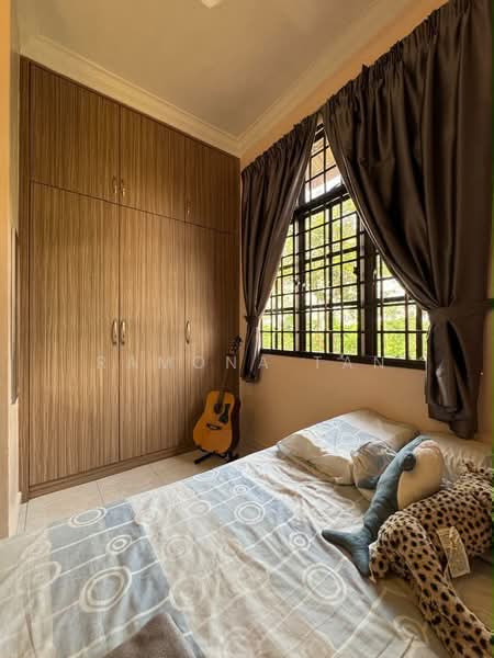 Pangsapuri untuk Dijual di Emerald Court - Ramona Tan - Bedroom - PropertyGuru.com.my
