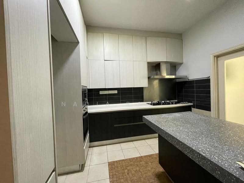 Townhouse for Rent in Sunway Damansara (Kota Damansara) - Nadia Rahim - Kitchen - PropertyGuru.com.my