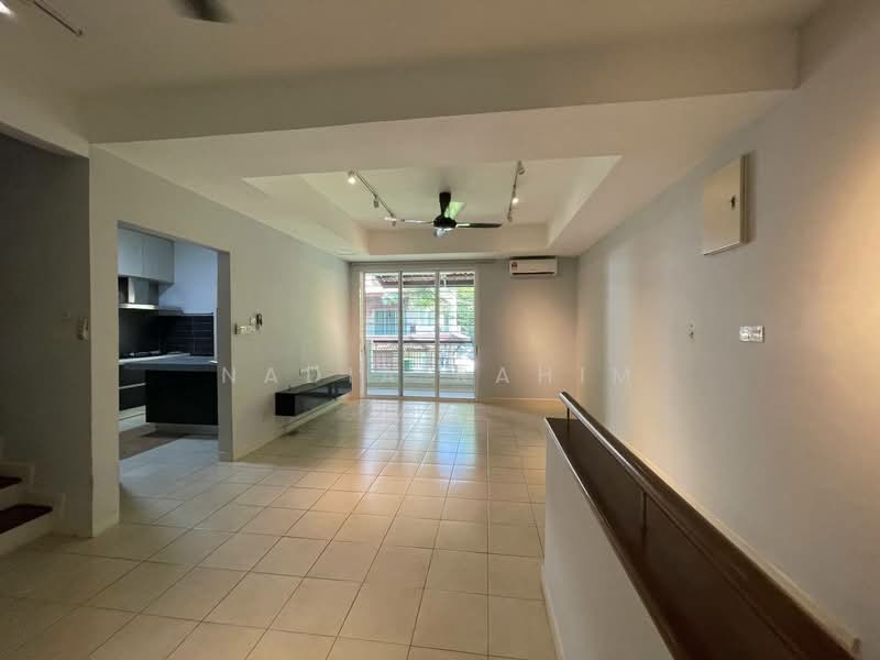 Townhouse for Rent in Sunway Damansara (Kota Damansara) - Nadia Rahim - Living Room - PropertyGuru.com.my