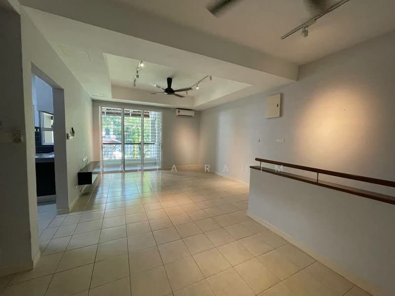 Townhouse for Rent in Sunway Damansara (Kota Damansara) - Nadia Rahim - Living Room - PropertyGuru.com.my